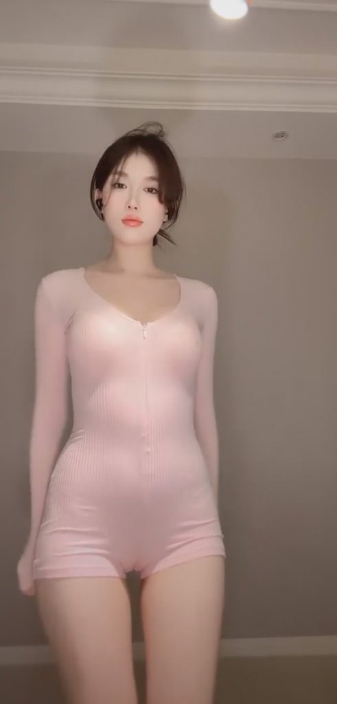 图片[1]-【舞】快手-大乔不可-直播密码房（2）[15V-1.01GB]-蜜桃啵啵
